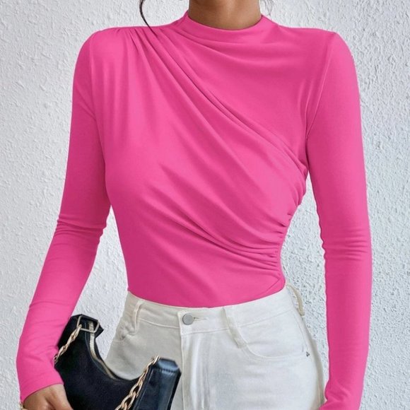 Minimalist Ruched Solid Bodysuit pink - Picture 1 of 5